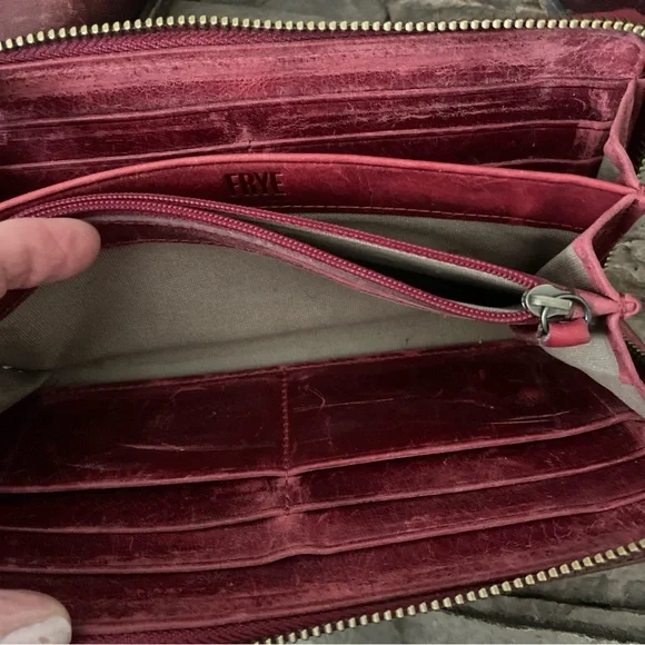 Frye Melissa Zip Around Wallet Distressed Leather -Burnt Apple- $158 - Picture 7 of 15